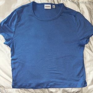 Blue Aritzia Cropped Baby Tee in size small